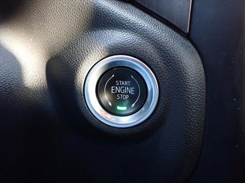 Used 2021 GMC Sierra 1500 AT4 image 23