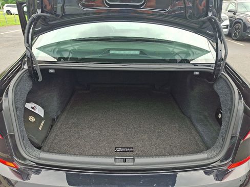 Used 2020 Volkswagen Passat 2.0T R-Line FWD image 28