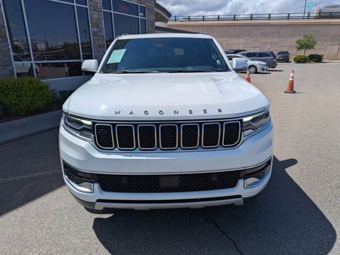 Used 2022 Jeep Wagoneer Series II w/ Premium Group I image 7