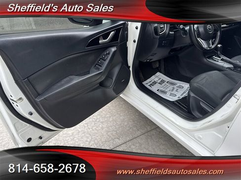 Used 2016 MAZDA MAZDA3 i Touring w/ Popular Equipment Package image 21