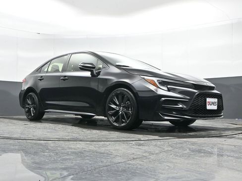 Used 2024 Toyota Corolla SE image 46