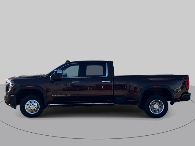 Used 2024 GMC Sierra 3500 Denali Ultimate AWD/4WD image 6
