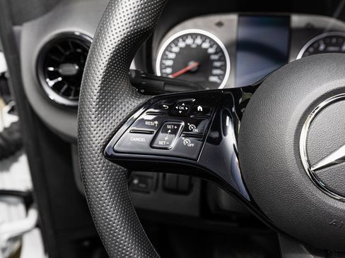 Used 2025 Mercedes-Benz Sprinter 3500 image 10