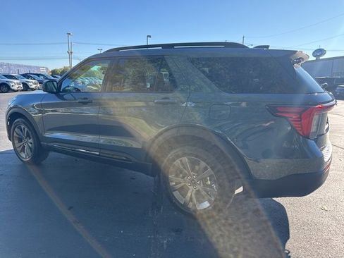 New 2026 Ford Explorer Active w/ Active Comfort Package image 3