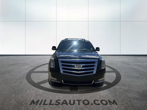 Used 2016 Cadillac Escalade Premium AWD/4WD image 2