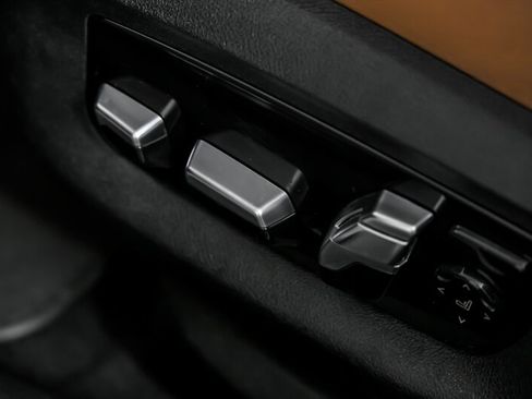 Used 2019 BMW M5 w/ Executive Package image 25