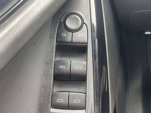 Used 2025 Chevrolet Equinox LT w/ Convenience Package II AWD/4WD image 21