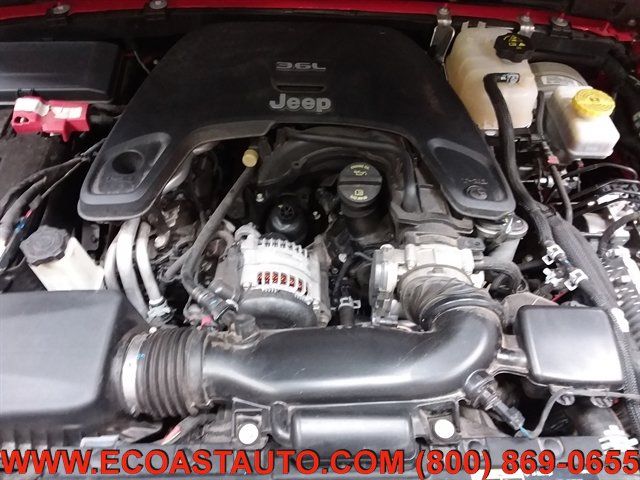 Used 2019 Jeep Wrangler Unlimited Sport S AWD/4WD image 9