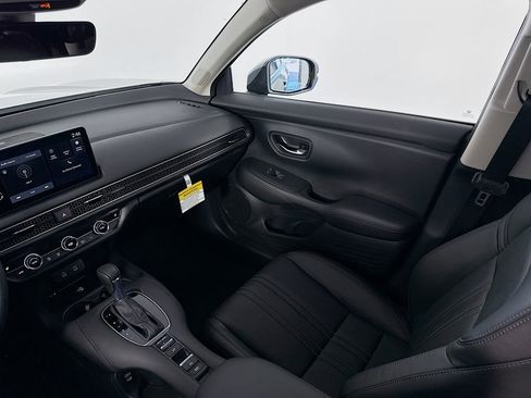 New 2026 Honda HR-V EX-L image 23