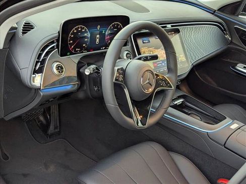 Used 2026 Mercedes-Benz E 350 Sedan image 3