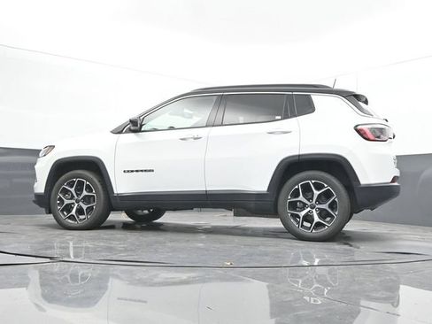 Used 2025 Jeep Compass Limited AWD/4WD image 48