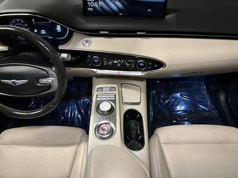 Used 2023 Genesis GV70 2.5T image 14