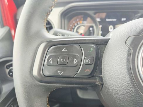 Used 2024 Jeep Gladiator Sport image 23