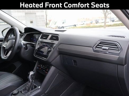 Used 2022 Volkswagen Tiguan SE image 13