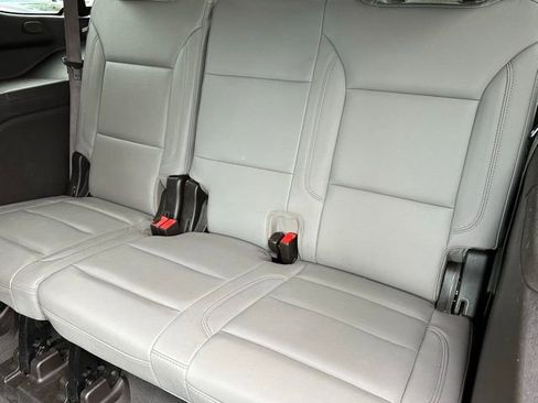 Used 2024 Chevrolet Tahoe Z71 w/ Luxury Package AWD/4WD image 26