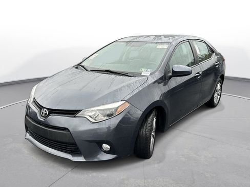 Used 2014 Toyota Corolla LE image 2