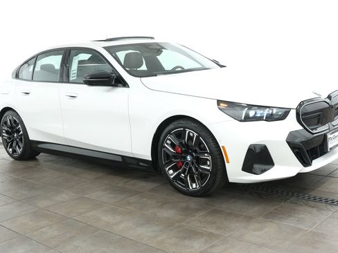 Used 2025 BMW i5 M60 w/ Premium Package AWD/4WD image 6
