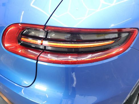 Used 2016 Porsche Macan S w/ Infotainment Package AWD/4WD image 35