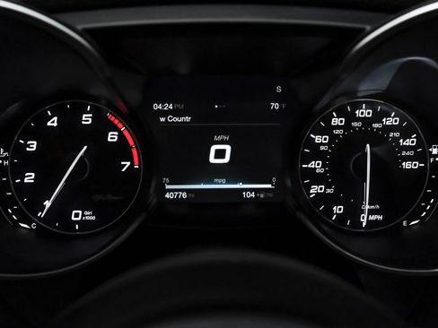 Used 2017 Alfa Romeo Giulia Sprint w/ Cold Weather Package image 20