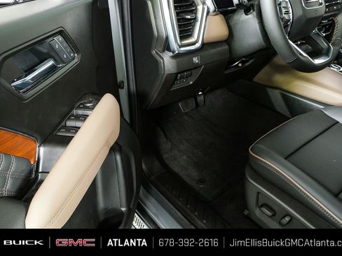 New 2026 GMC Canyon Denali AWD/4WD image 7