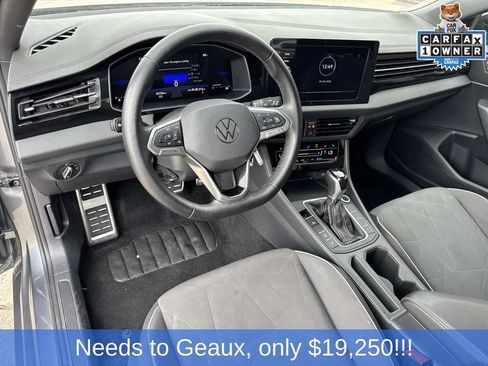 Used 2025 Volkswagen Jetta Sport FWD image 36