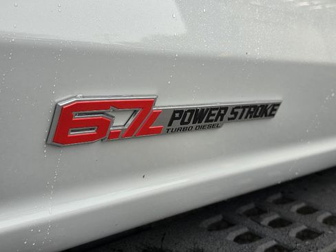 Used 2026 Ford F350 Platinum w/ Tremor Off-Road Package AWD/4WD image 12