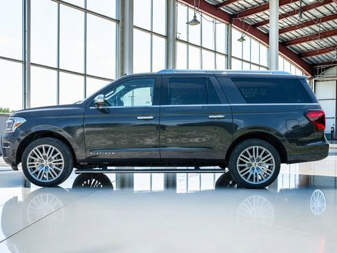 Used 2023 Ford Expedition Max Platinum AWD/4WD image 2