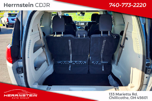 Used 2024 Chrysler Voyager LX FWD image 26