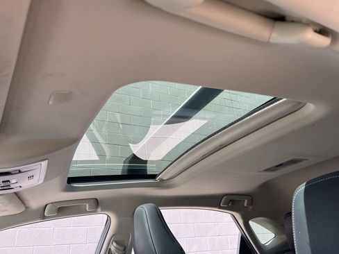 Used 2018 Lexus NX 300h AWD image 22