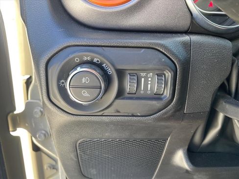 Used 2022 Jeep Gladiator Mojave w/ LED Lighting Group image 13