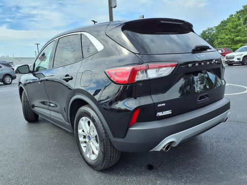 Used 2021 Ford Escape SE w/ Convenience Package FWD image 26
