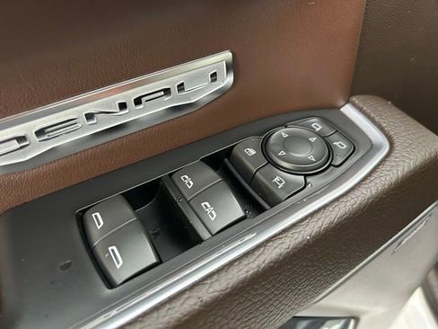 Used 2024 GMC Sierra 1500 Denali AWD/4WD image 35