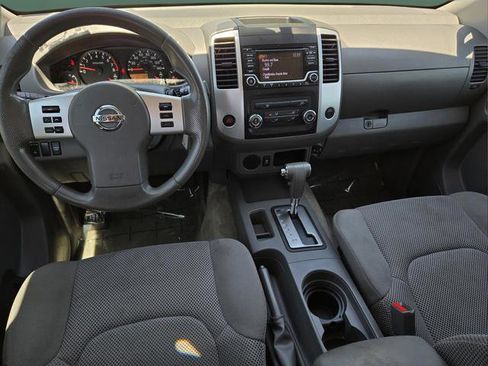 Used 2018 Nissan Frontier SV RWD image 18