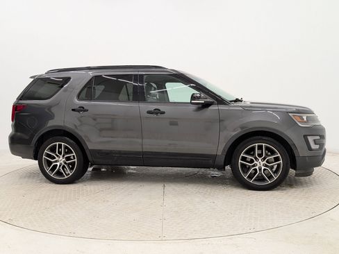 Used 2016 Ford Explorer Sport w/ Equipment Group 401A image 8