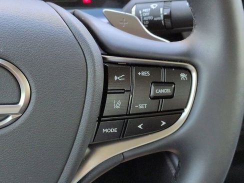 Used 2025 Lexus ES 350 w/ Premium Package FWD image 28