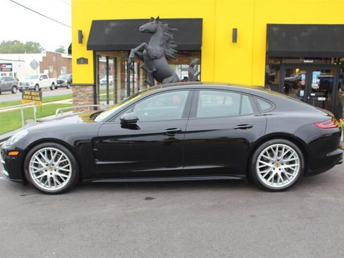 Used 2018 Porsche Panamera 4S AWD/4WD image 24