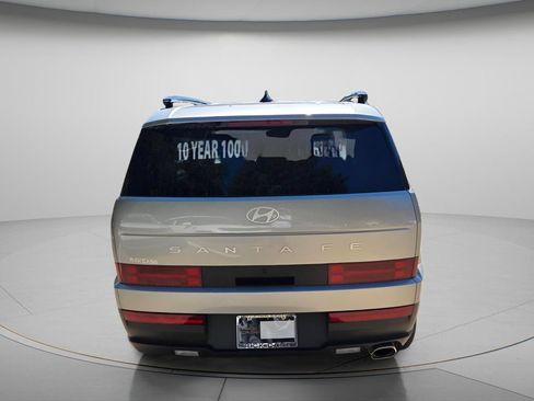 Used 2025 Hyundai Santa Fe SEL FWD image 5