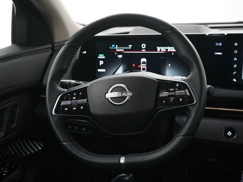 Used 2023 Nissan Ariya FWD image 18