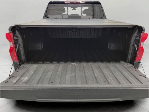 Used 2019 Chevrolet Silverado 1500 LTZ w/ LTZ Premium Package AWD/4WD image 43