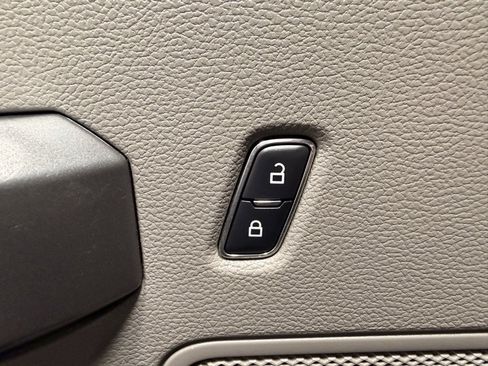 Used 2016 Ford F150 XLT w/ Equipment Group 301A Mid image 27