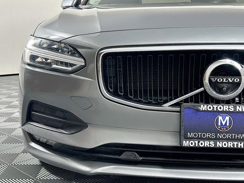 Used 2018 Volvo S90 T6 Momentum w/ Convenience Package image 4