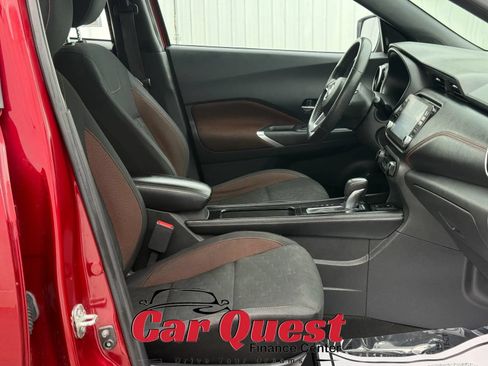 Used 2023 Nissan Kicks SR FWD image 17