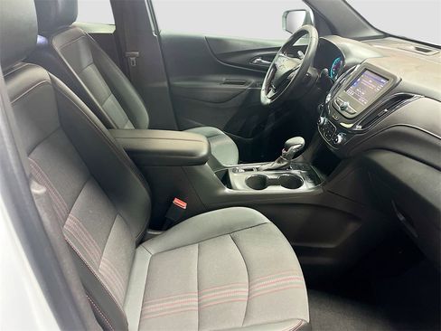 Used 2024 Chevrolet Equinox RS image 27