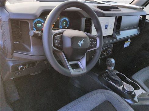 New 2025 Ford Bronco 2-Door image 3