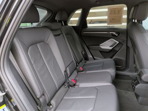 Certified 2022 Audi Q3 2.0T Premium w/ Convenience Package image 32