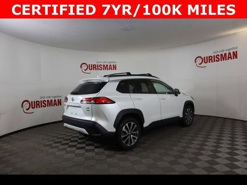 Used 2022 Toyota Corolla Cross XLE w/ Convenience Package image 8