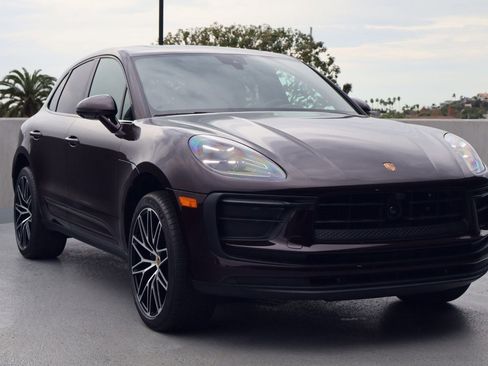 New 2026 Porsche Macan image 7