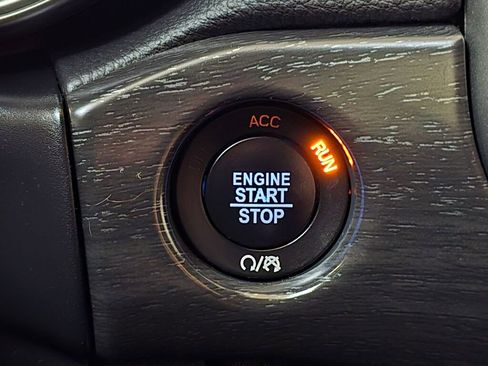 Used 2018 Jeep Grand Cherokee Altitude AWD/4WD image 30
