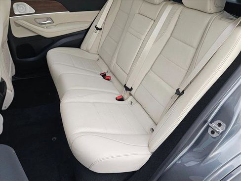 New 2026 Mercedes-Benz GLE 450 4MATIC image 16