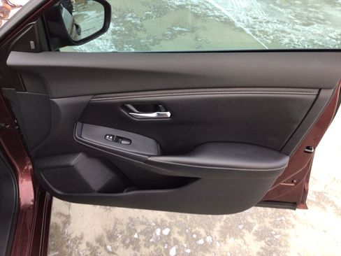 Used 2022 Nissan Sentra SV image 17